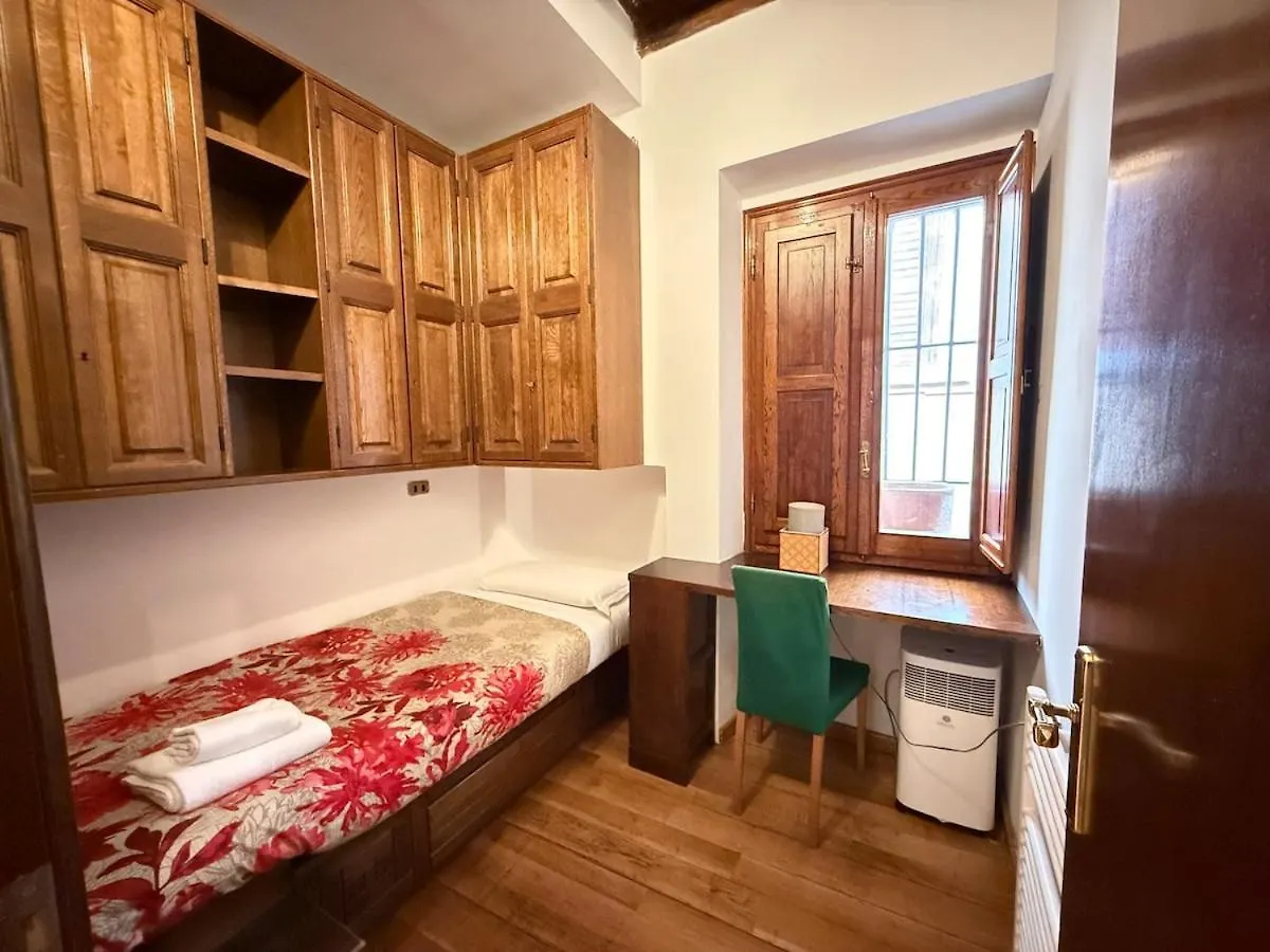 Cozy Apartment At Pantheon Rome